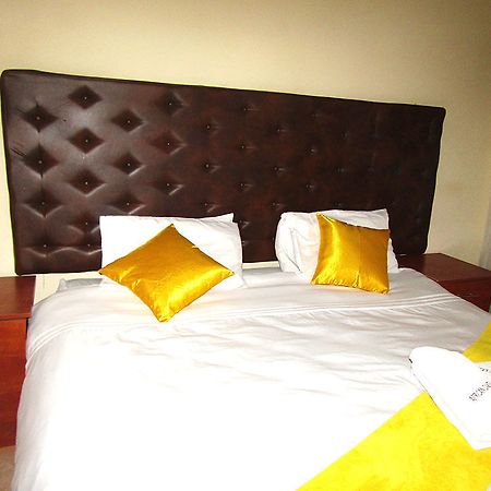 African Cave Lodge Hammanskraal Eksteriør bilde