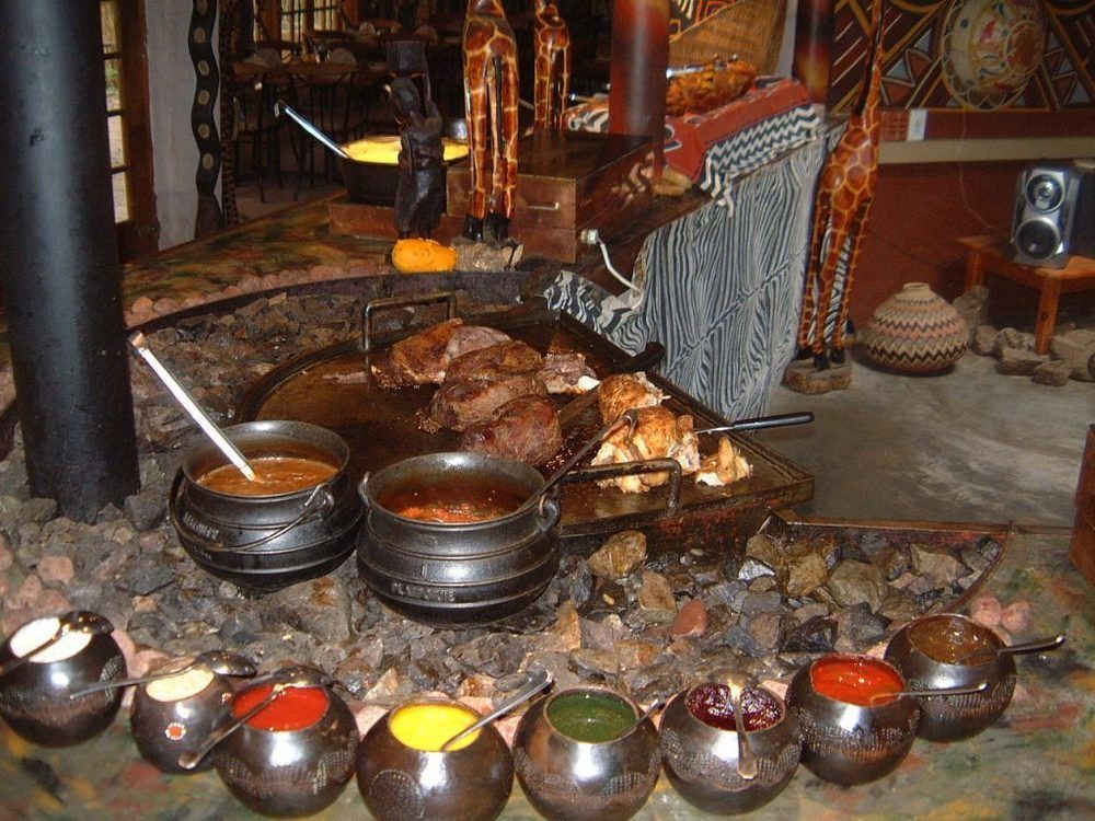African Cave Lodge Hammanskraal Eksteriør bilde