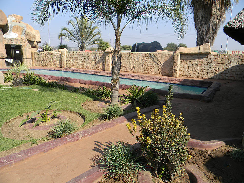 African Cave Lodge Hammanskraal Eksteriør bilde