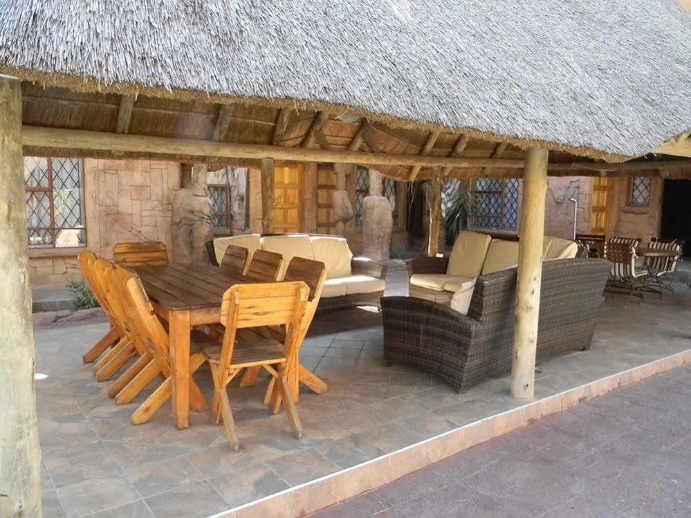 African Cave Lodge Hammanskraal Eksteriør bilde